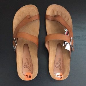 Brown Strap Buckle Sandals Yokono